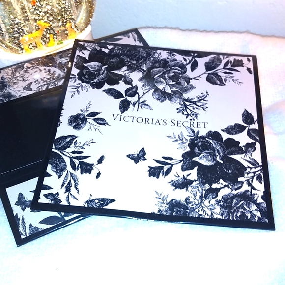 NWT FREE box/Victoria Secret bralette bustier GREAT for a CHRISTMAS gift!! - Picture 7 of 8